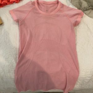 Pink lululemon top!